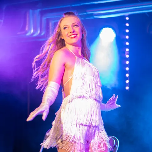 Porträtt av Hanna, showartist i Femme Fusion